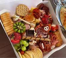 Load image into Gallery viewer, Medium Grazer Box